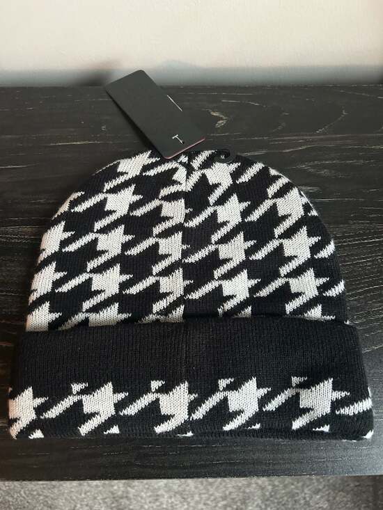 Ed Hardy Winter Knit Beanie Hat Death Or Glory Black & White Houndstooth - Picture 3 of 4